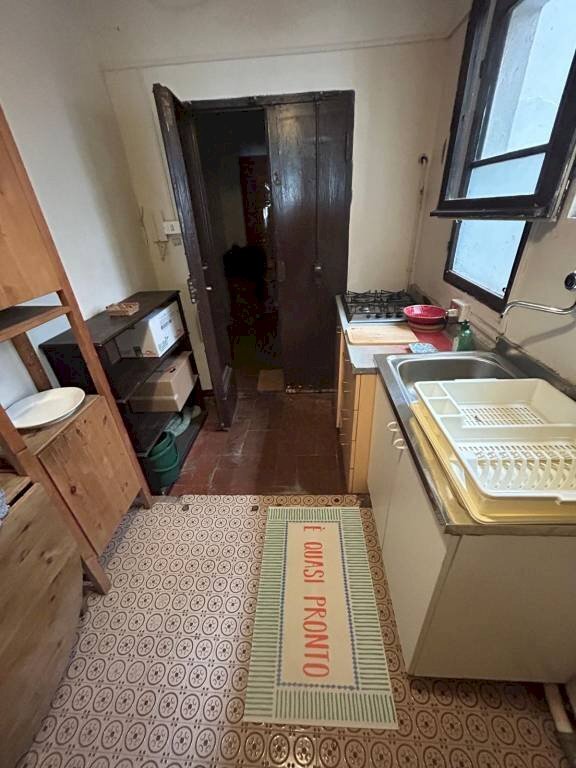 Cucina - Appartamento via delle Belle Arti, Bologna (zona Irnerio) - foto 2