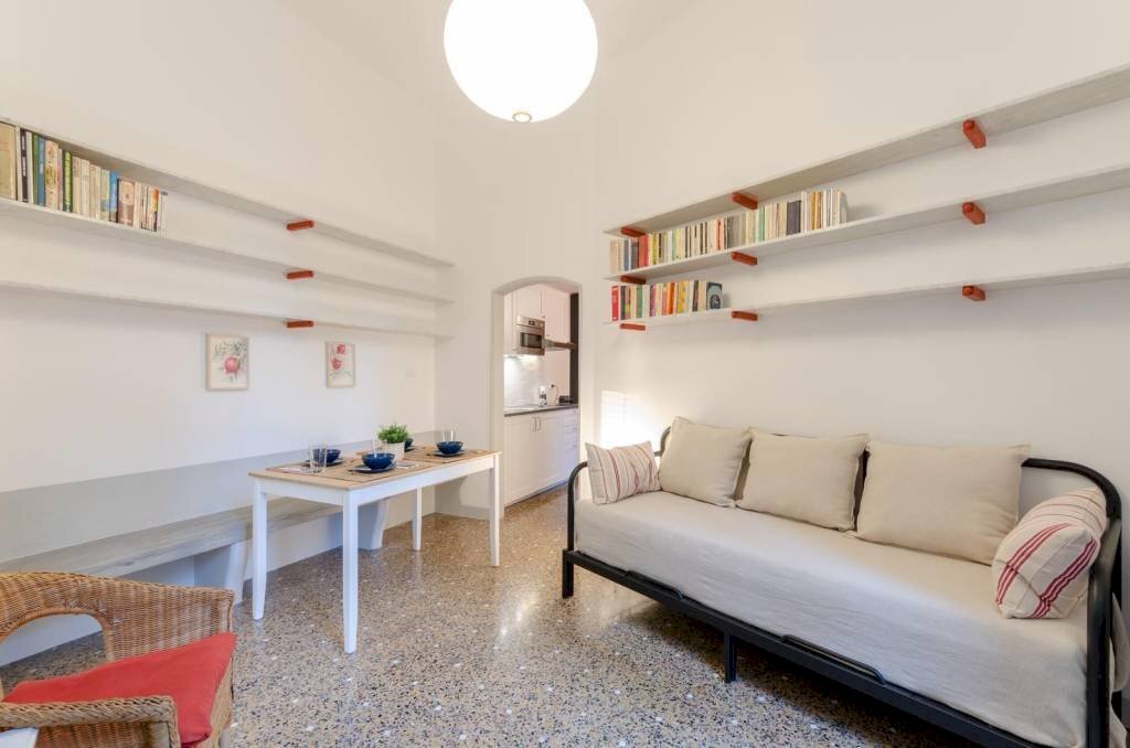 Studio - Bilocale piazza del Portello, 2, Genova - foto 2