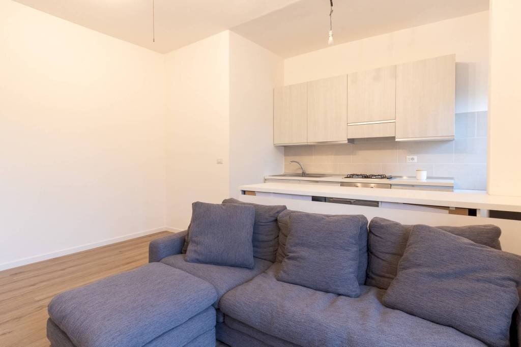 Cucina - Trilocale via Pasquale Fornari, 16, Milano - foto 2