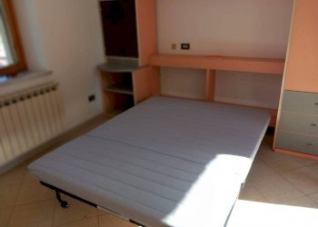 Camera da letto - One-room apartment Ivrea - photo 4