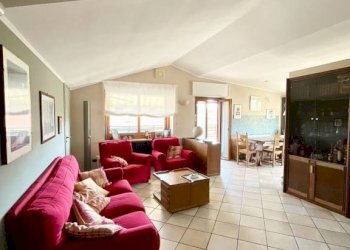 Salone - Appartamento via Anna Frank, Busca - foto 3