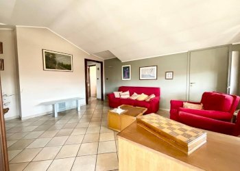 Salone - Appartamento via Anna Frank, Busca - foto 8