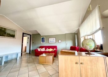 Salone - Appartamento via Anna Frank, Busca - foto 9