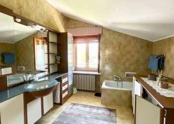 Bagno - Appartamento via Anna Frank, Busca - foto 29