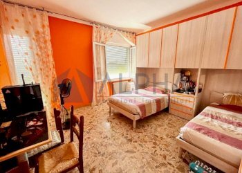Camera da letto - Appartamento via Arbe, Ravenna - foto 4