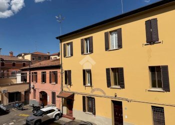 Trilocale Appartamento Via Carlo Berti Pichat, Bologna (zona Centro Storico) - foto 1