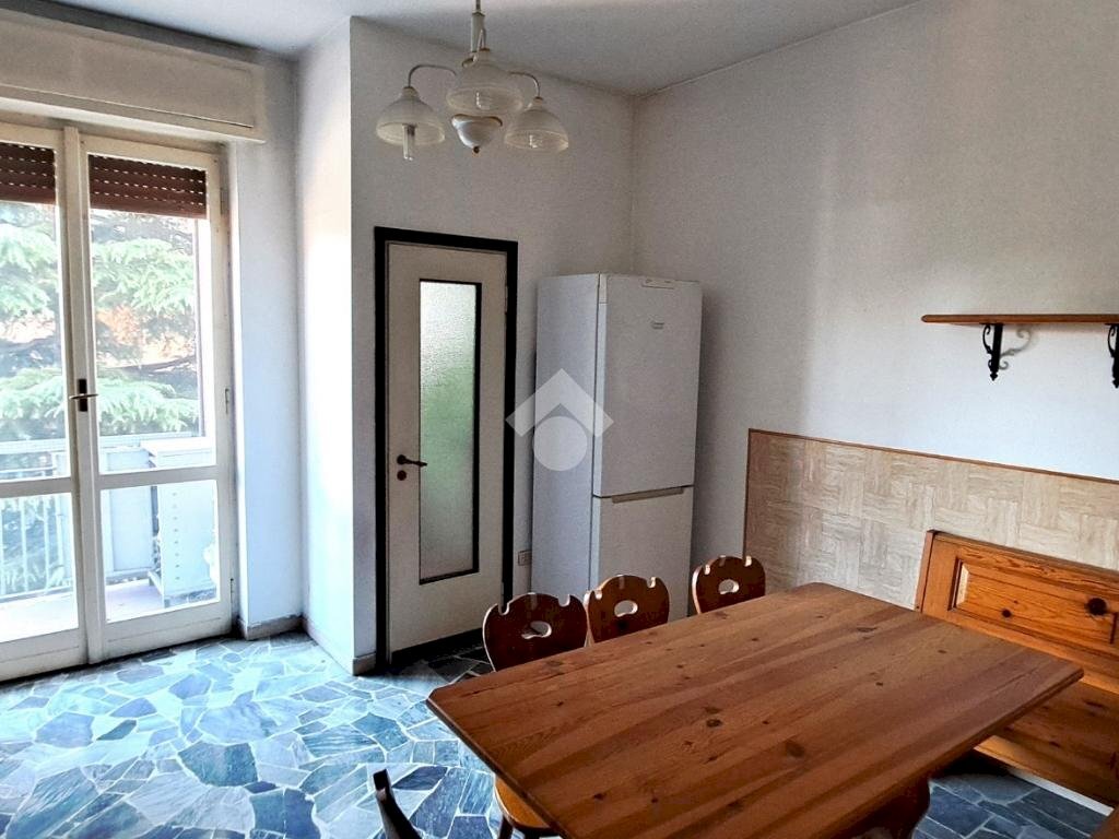Three-room apartment Via Gramsci, Vimodrone - photo 1