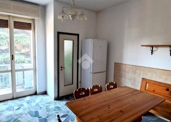 Three-room apartment Via Gramsci, Vimodrone - photo 1
