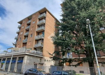Three-room apartment Via Gramsci, Vimodrone - photo 8