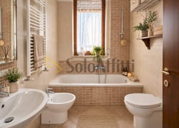 Bagno 1 - Quadrilocale Piazza Francesco Muzii, Napoli (zona Arenella) - foto 15
