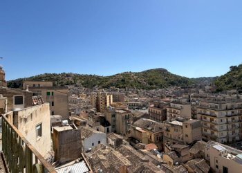 WhatsApp Image 2026-09-04 at 12.39.35 - Porzione di casa Via Scala, Modica - foto 14