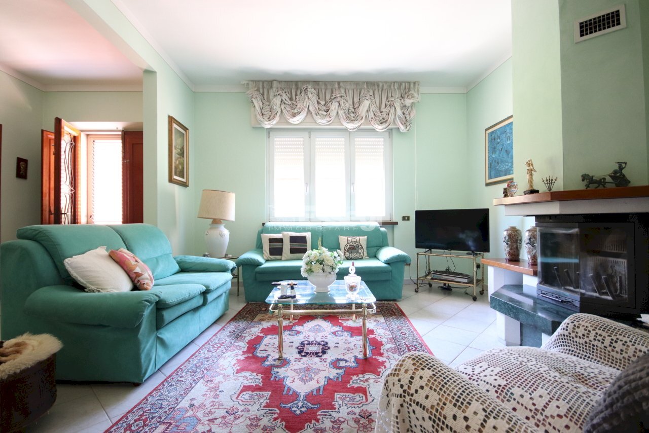 Villa singola zona est  (8) - Villa Via di Liso 6, Capannori - foto 1