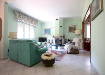 Villa singola zona est  (10) - Villa Via di Liso 6, Capannori - foto 3