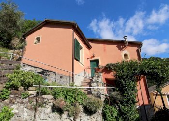 Casa - Porzione di casa Via Rosaguta, Avegno - foto 1
