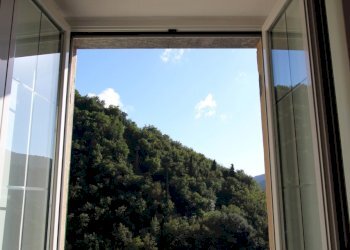 Vista camera da letto - Porzione di casa Via Rosaguta, Avegno - foto 16