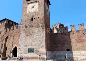 vicinanze a questo Castello - Clothing - Underwear Verona (neighborhood Borgo Milano) - photo 2