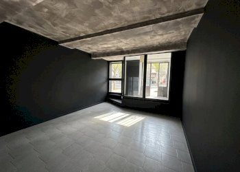 2.1 LOCALE - Commercial Premises Via Ciro Menotti 128r, Genova (neighborhood Sestri Ponente) - photo 3