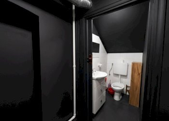 3.0 BAGNO - Commercial Premises Via Ciro Menotti 128r, Genova (neighborhood Sestri Ponente) - photo 4