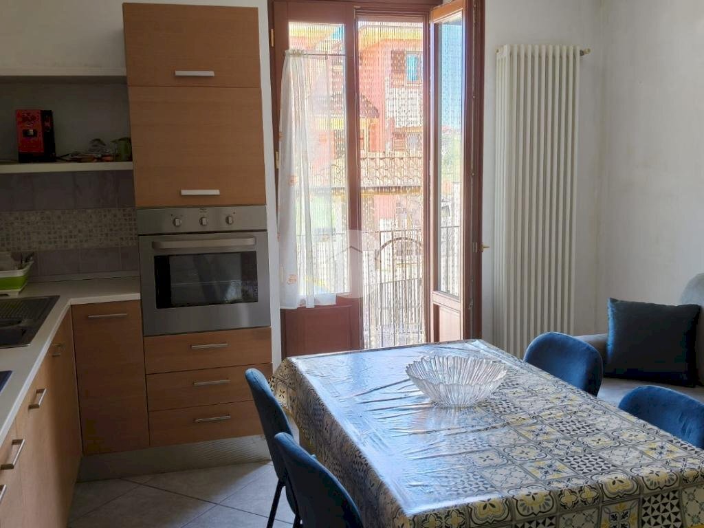 Bilocale Via Giacomo Leopardi, Trinità - foto 3