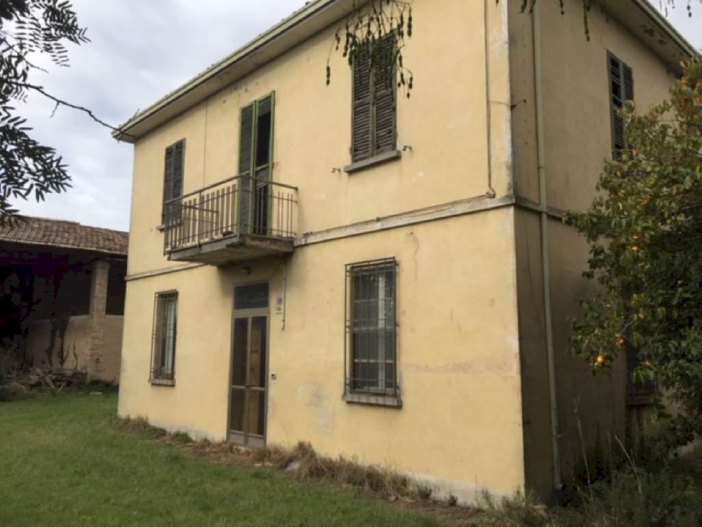 Casa indipendente Russi - foto 1