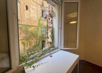 CAMERA DA LETTO - Trilocale VIA D'AZEGLIO, Bologna (zona Centro Storico) - foto 8