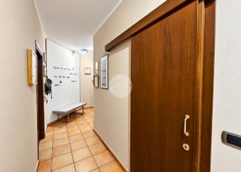 Three-room apartment Viale Europa, Caluso - photo 5
