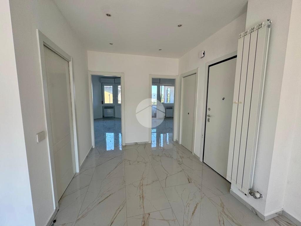 Three-room apartment Via Brandizzo, Volpiano - photo 1
