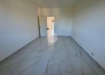 Three-room apartment Via Brandizzo, Volpiano - photo 6