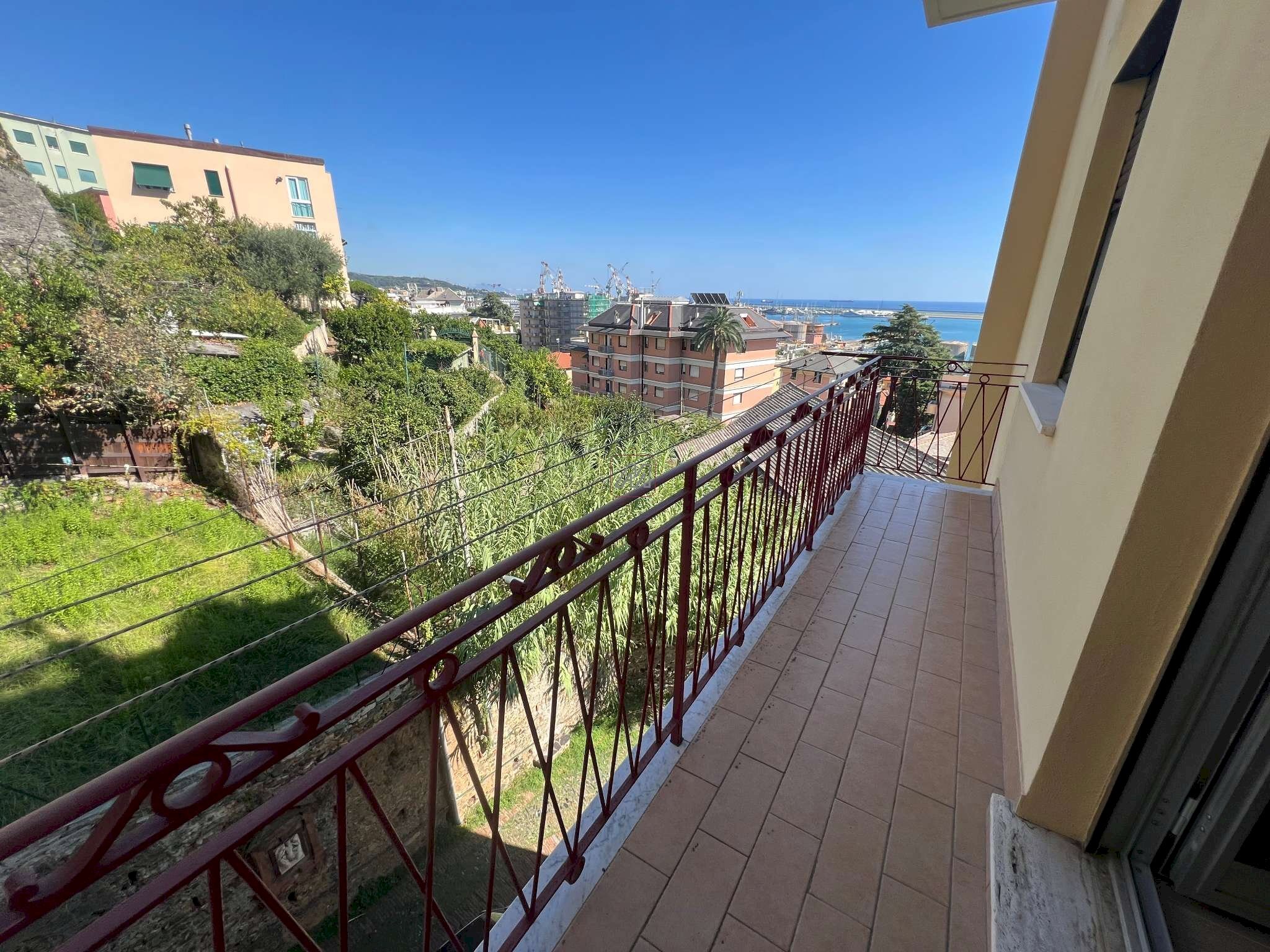 Two-room apartment Genova (neighborhood Pegli) - photo 1