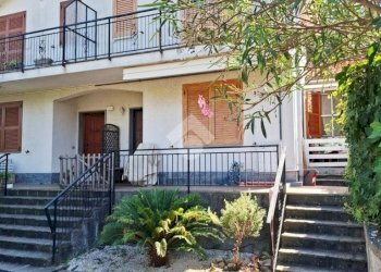 Villa a Schiera Via IV Novembre, Diano Arentino - foto 1
