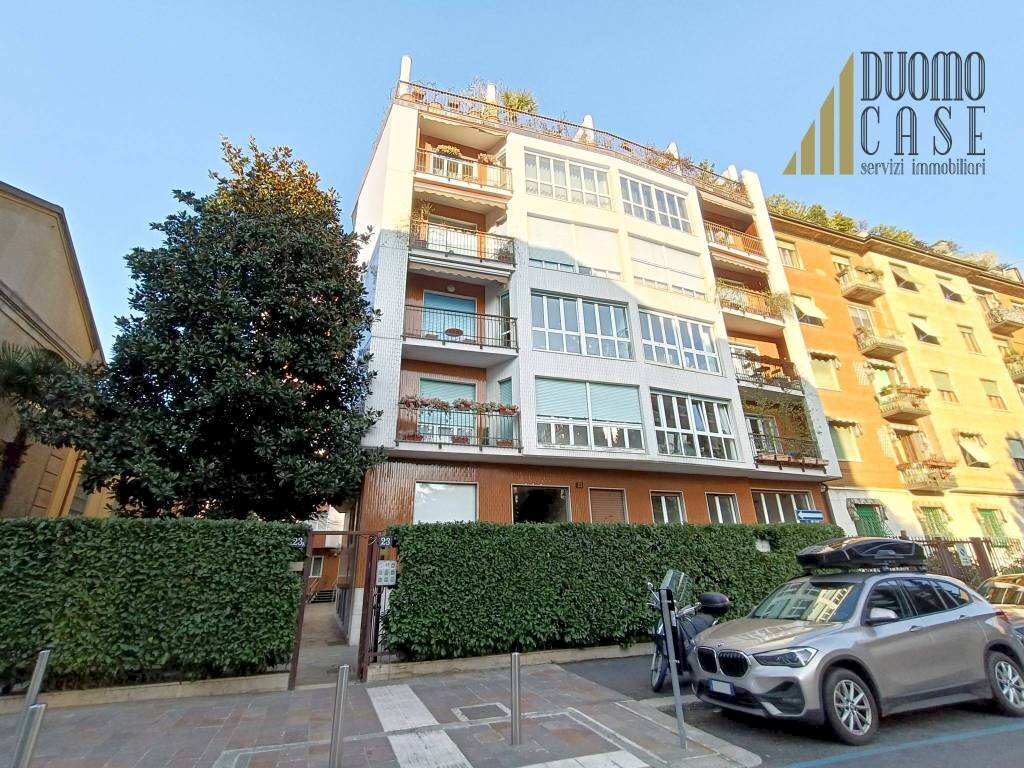Three-room apartment Milano - photo 3