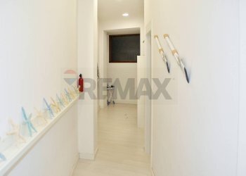 Hall / corridoio - Semi-detached house via riesi
 
43, Acireale - photo 11
