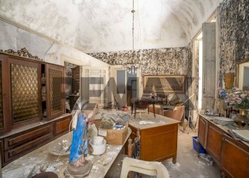 Sala da pranzo - Villa Via Galati
 
47, Catania - foto 22