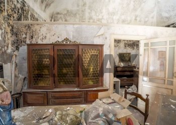 Sala da pranzo - Villa Via Galati
 
47, Catania - foto 23