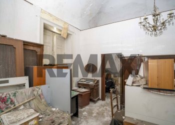 Soggiorno - Villa Via Galati
 
47, Catania - foto 32