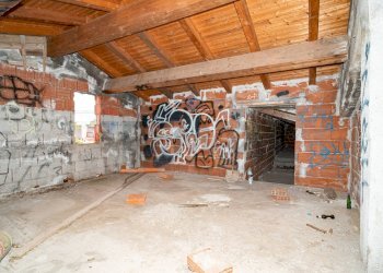 Stanza vuota - Villa Via Governatore
 
12, Viagrande - foto 16