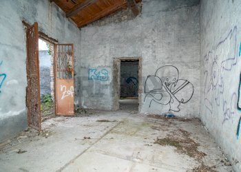 Stanza vuota - Villa Via Governatore
 
12, Viagrande - foto 25