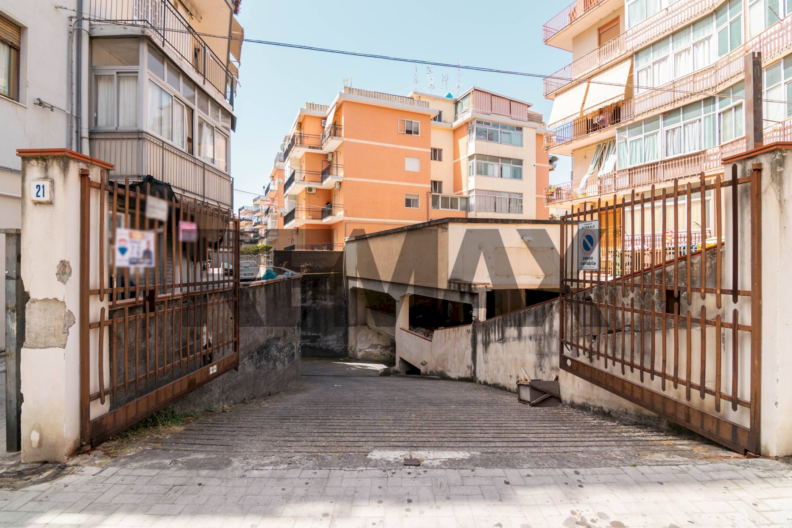 Edificio all\'aperto - Box Via Ludovico Ariosto
 
21, Acireale - foto 1