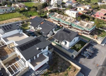 Edificio all\'aperto - Villa via Solferino ang via Peschiera
 
snc, Anzio - foto 5