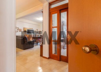 Hall / corridoio - Four-room apartment via del carmine
 
8, Acquapendente - photo 6