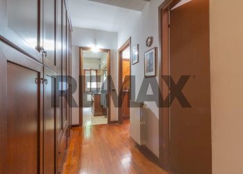 Hall / corridoio - Four-room apartment via del carmine
 
8, Acquapendente - photo 31