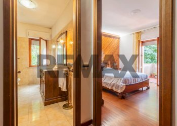 Hall / corridoio - Four-room apartment via del carmine
 
8, Acquapendente - photo 37