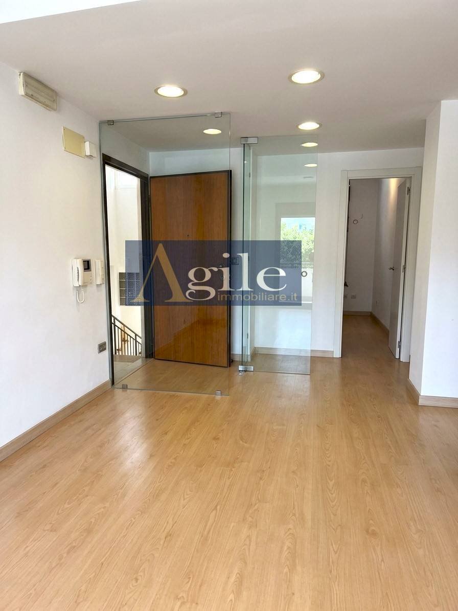 Foto 1 - Office VIA DEL COMMERCIO, Ascoli Piceno - photo 1