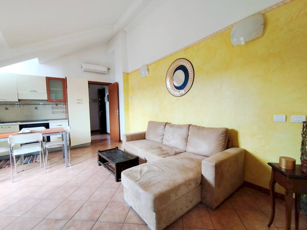 Salone - Two-room apartment via Bruno Buozzi, 6, Rho - photo 3