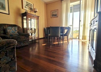 Salone - Three-room apartment via Montanaro, 44, Torino (neighborhood Barriera Milano) - photo 3