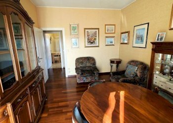Salone - Three-room apartment via Montanaro, 44, Torino (neighborhood Barriera Milano) - photo 5