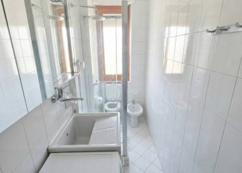 Bagno - Apartment corso Svizzera, 83, Torino (neighborhood Campidoglio) - photo 7