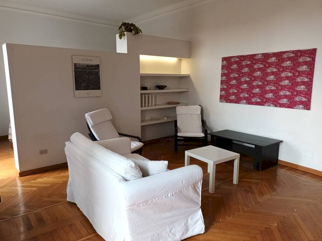 Salone - Bilocale piazza Caiazzo, 1, Milano (zona Centrale) - foto 2