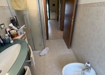 Bagno - Appartamento via Guido Gozzano, 2, Chieri - foto 18