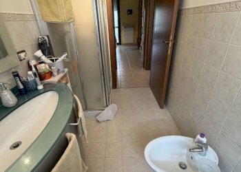 Bagno - Appartamento via Guido Gozzano, 2, Chieri - foto 19